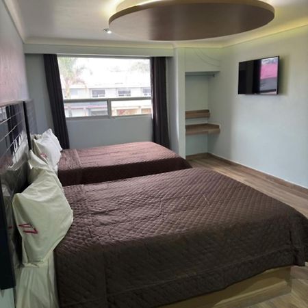 Hotel & Villas 7 Kota Meksiko Bagian luar foto