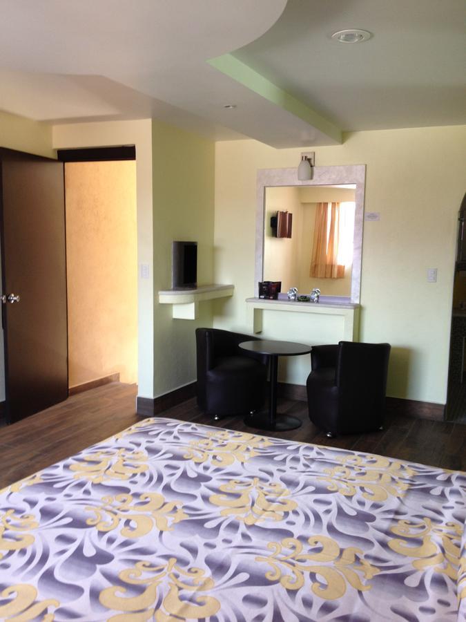 Hotel & Villas 7 Kota Meksiko Bagian luar foto